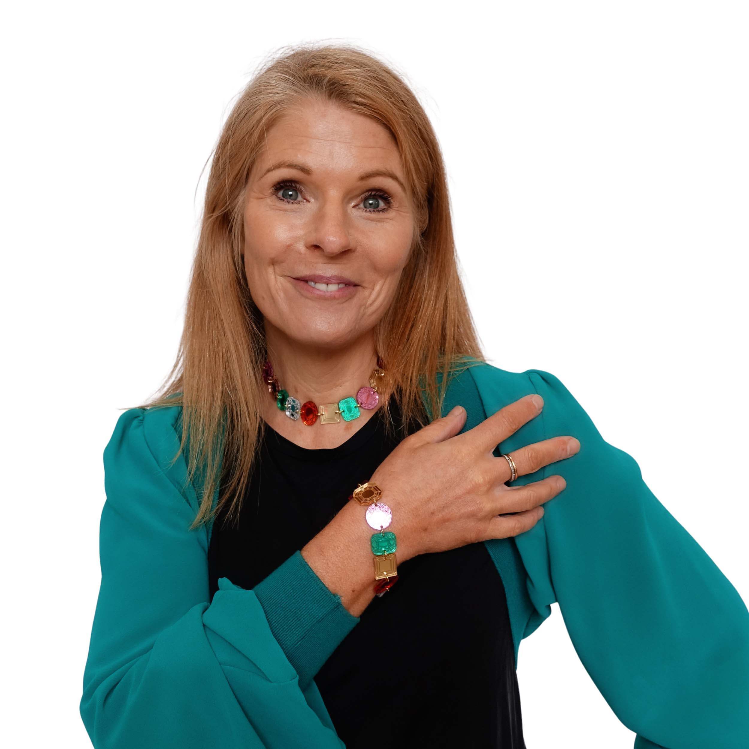 Sarah Day wears the Funky Jewel choker and matching bracelet.