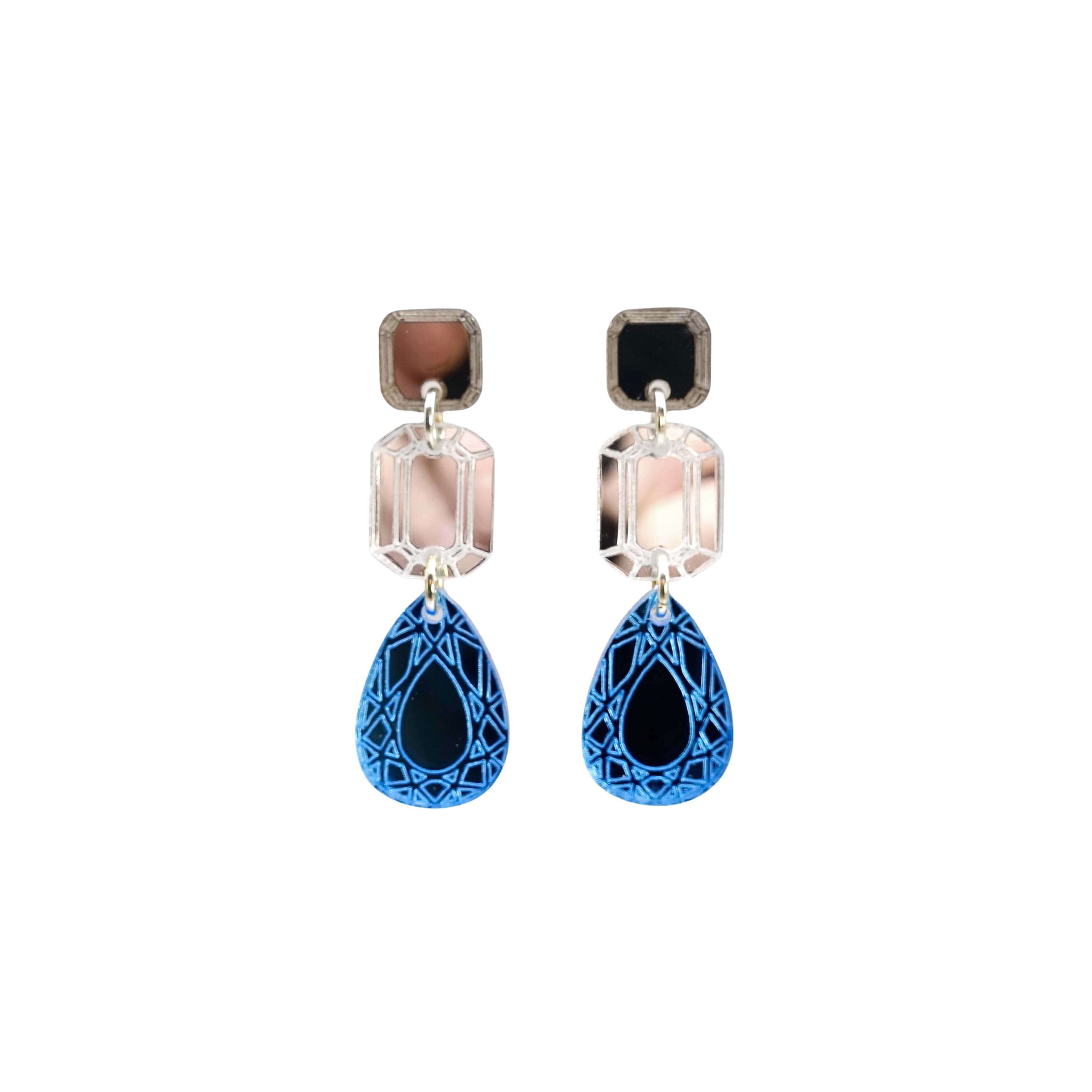 Belle epoque medium earrings in cool blue: bronze, silver and sky. 